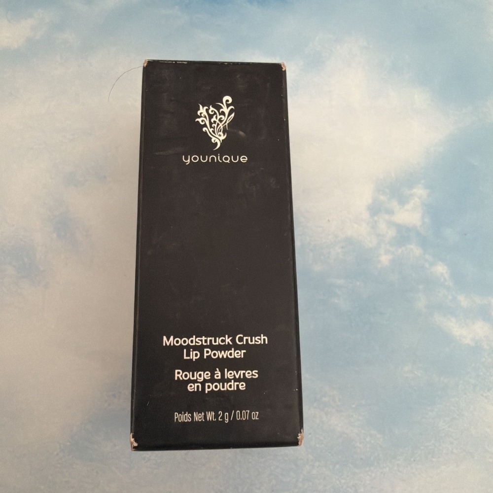 Younique Moodstruck Crush Lip Powder 0.07oz (CAPRICIOUS) BNIB RARE Retired TINT